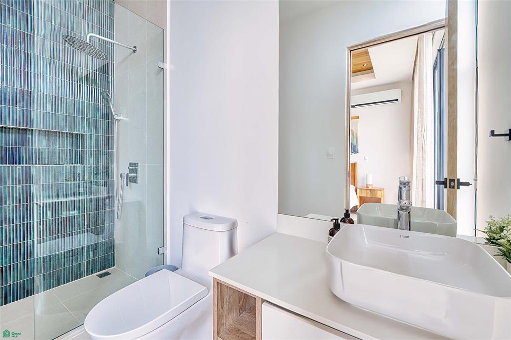 Four Bedroom Luxury Townhome