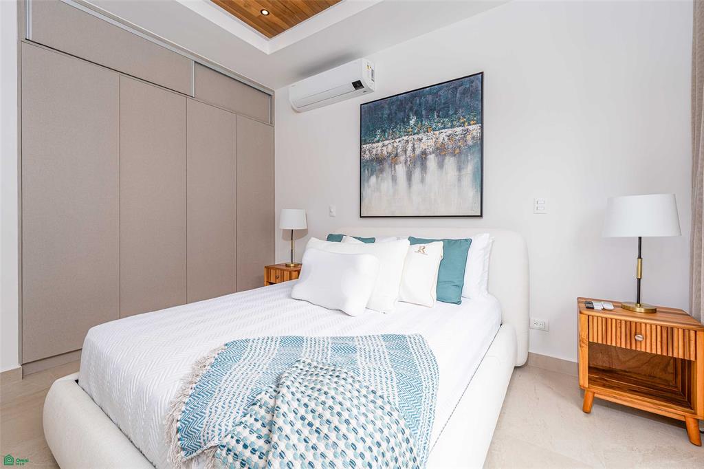Four Bedroom Luxury Townhome