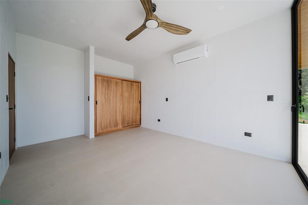 Brand New Luxury Residence