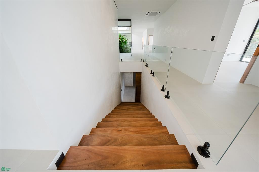 Brand New Luxury Residence