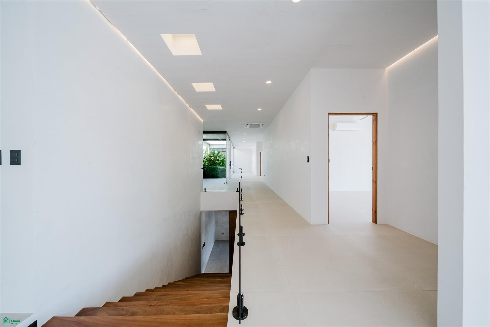 Brand New Luxury Residence