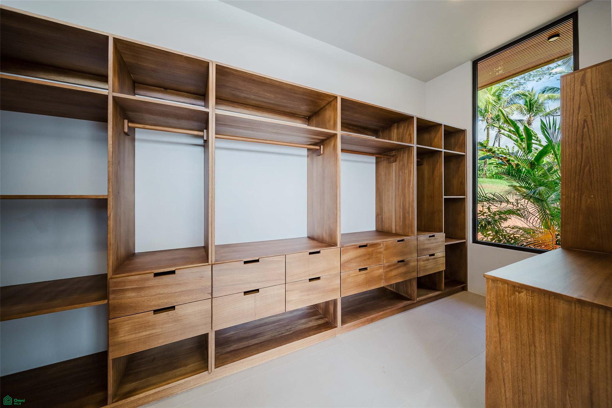 Brand New Luxury Residence