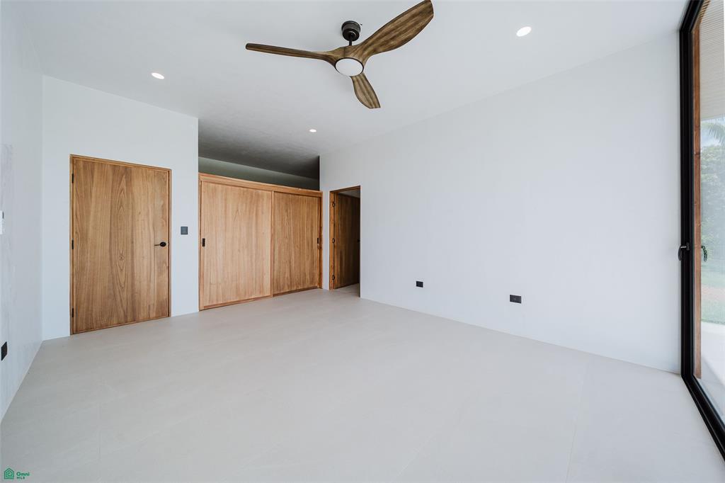 Brand New Luxury Residence
