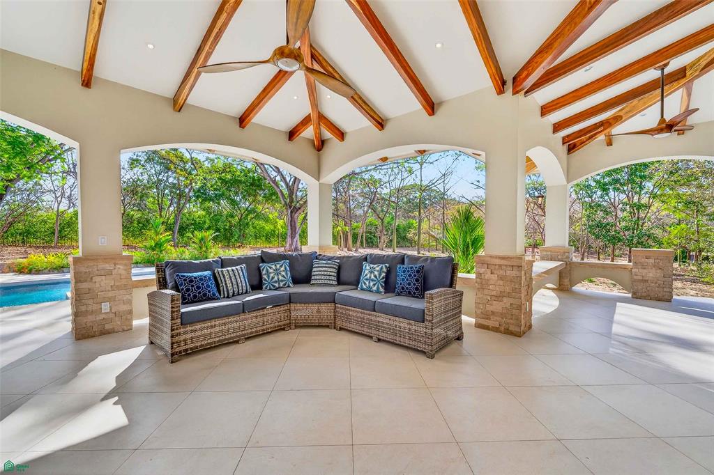 Brand New Luxury Home