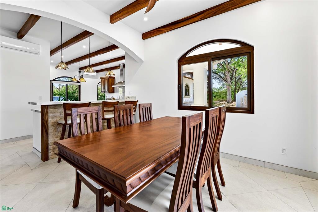 Brand New Luxury Home