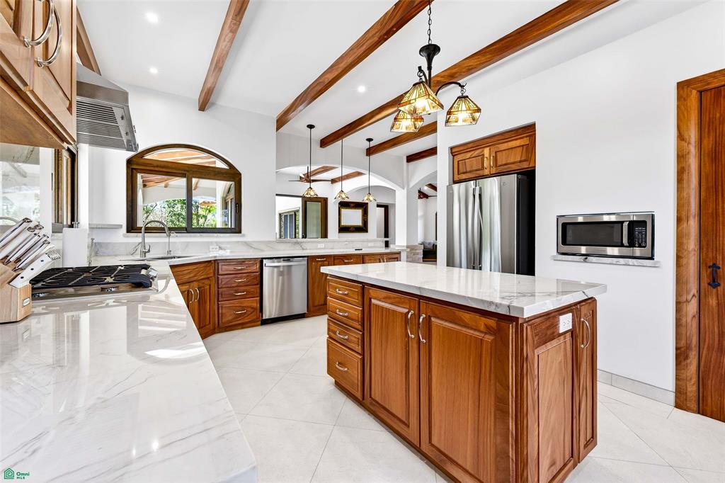 Brand New Luxury Home