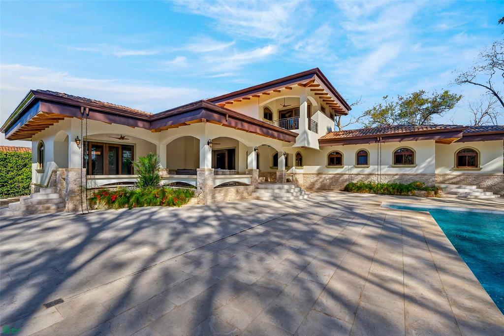 Brand New Luxury Home