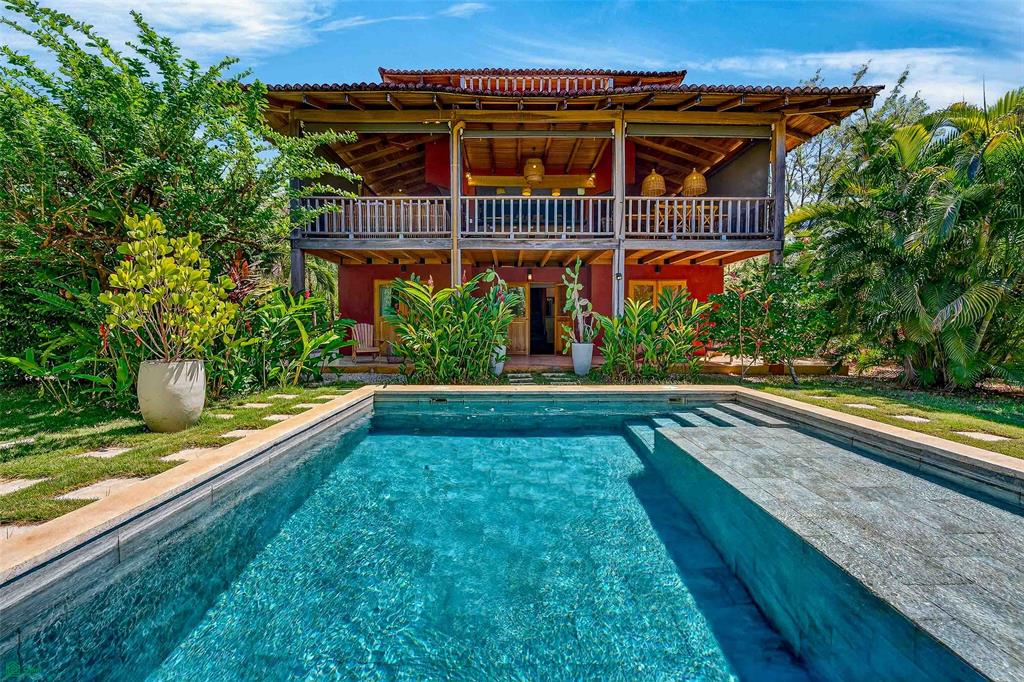 Modern Home in Beachfront Gated Community