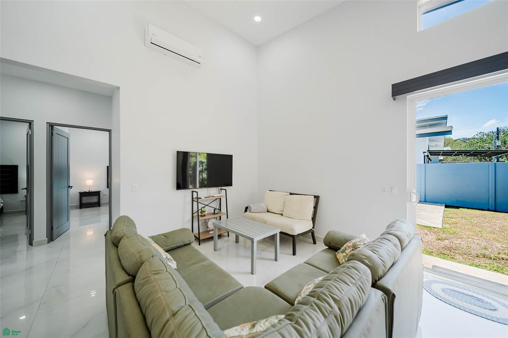 Modern Home Near Marina