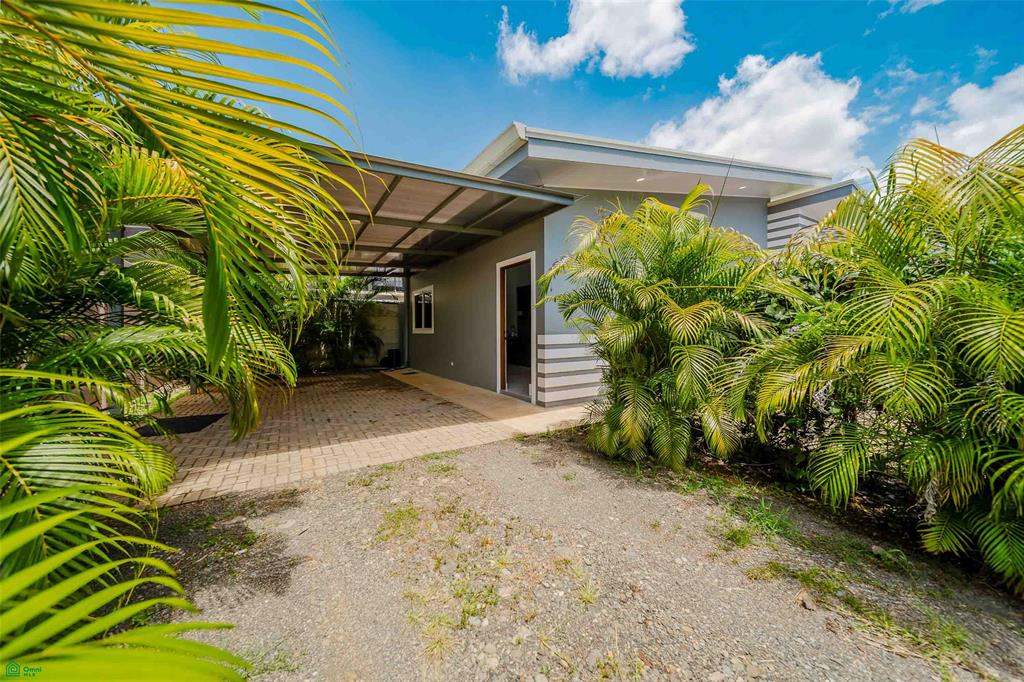 Modern Home Near Marina