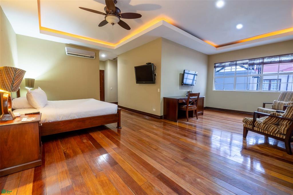Hotel Dunn Inn Commercial Investment Property