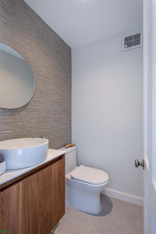 Luxury City Condo with Garden