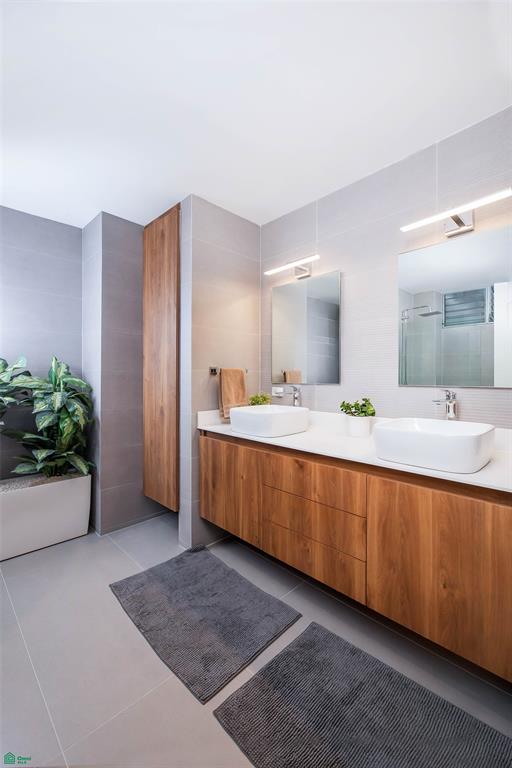 Luxury City Condo with Garden