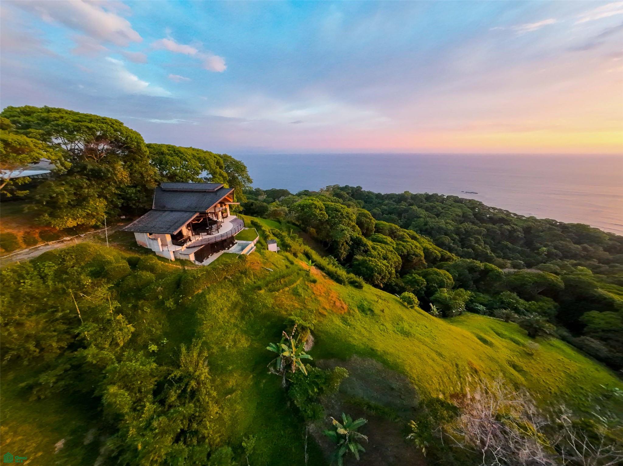 Luxury Hilltop Estate