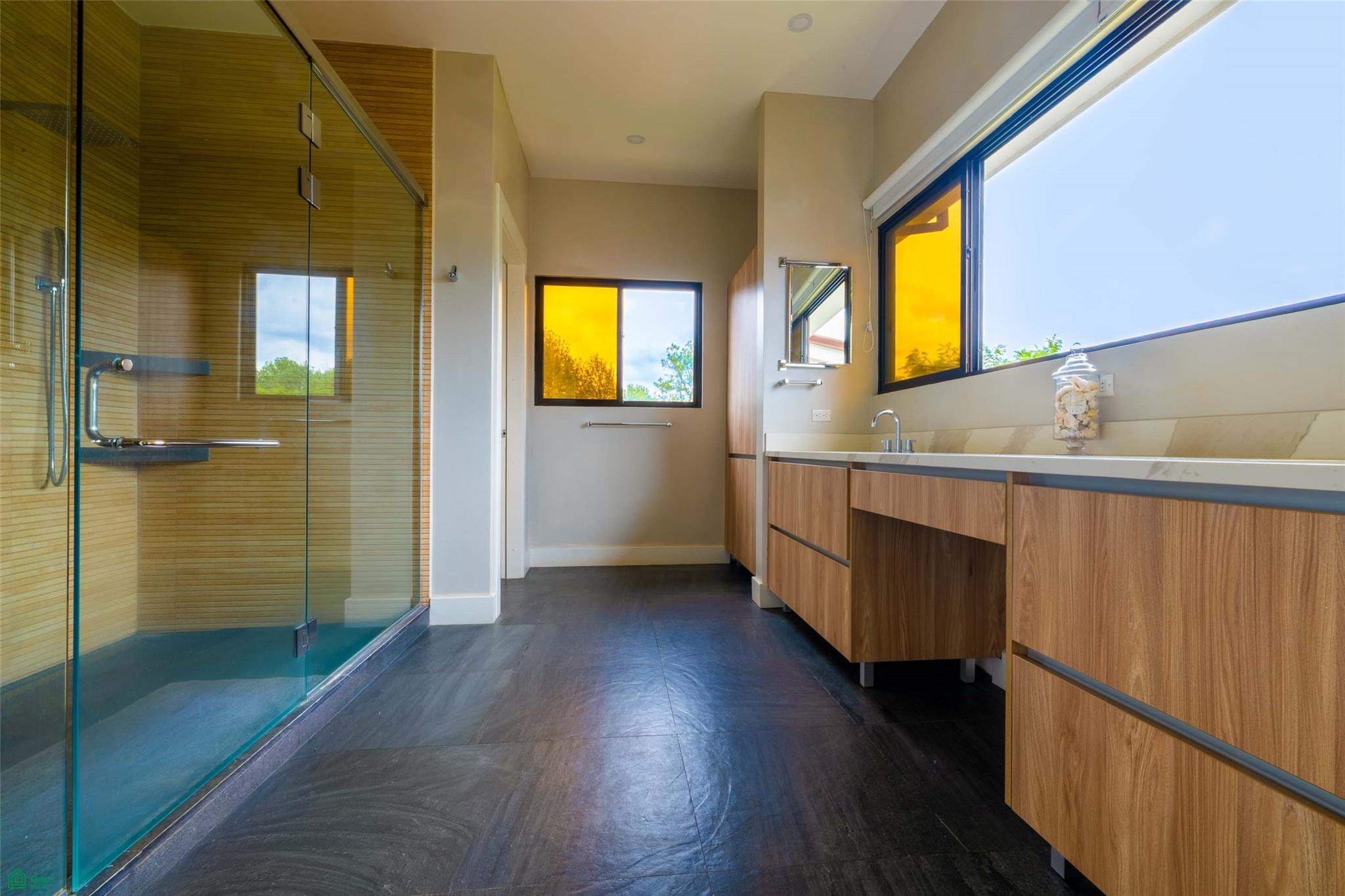 Modern Family Residence