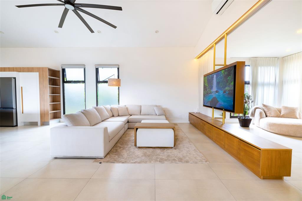 Modern Family Residence