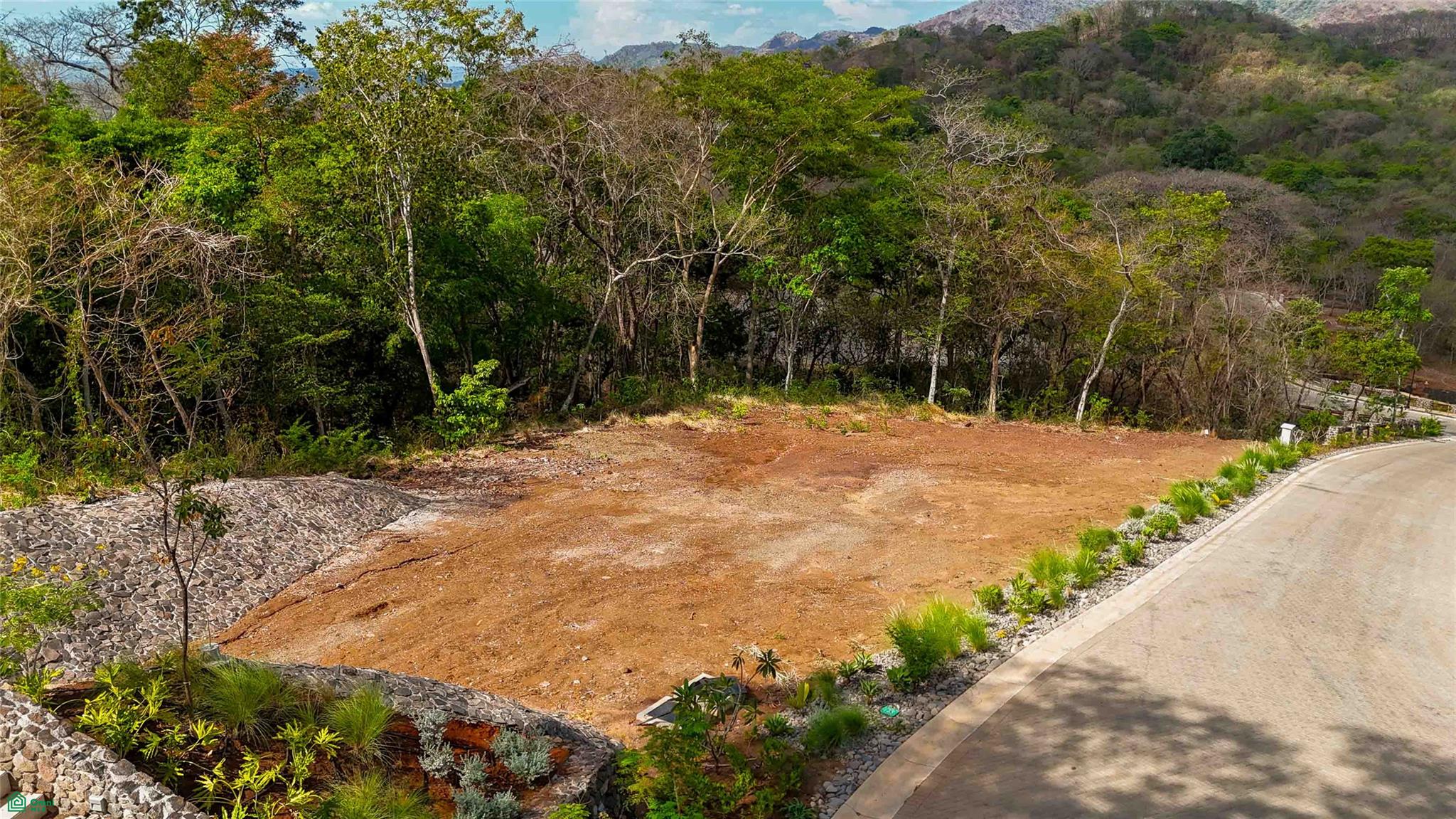 Luxury Private Lot