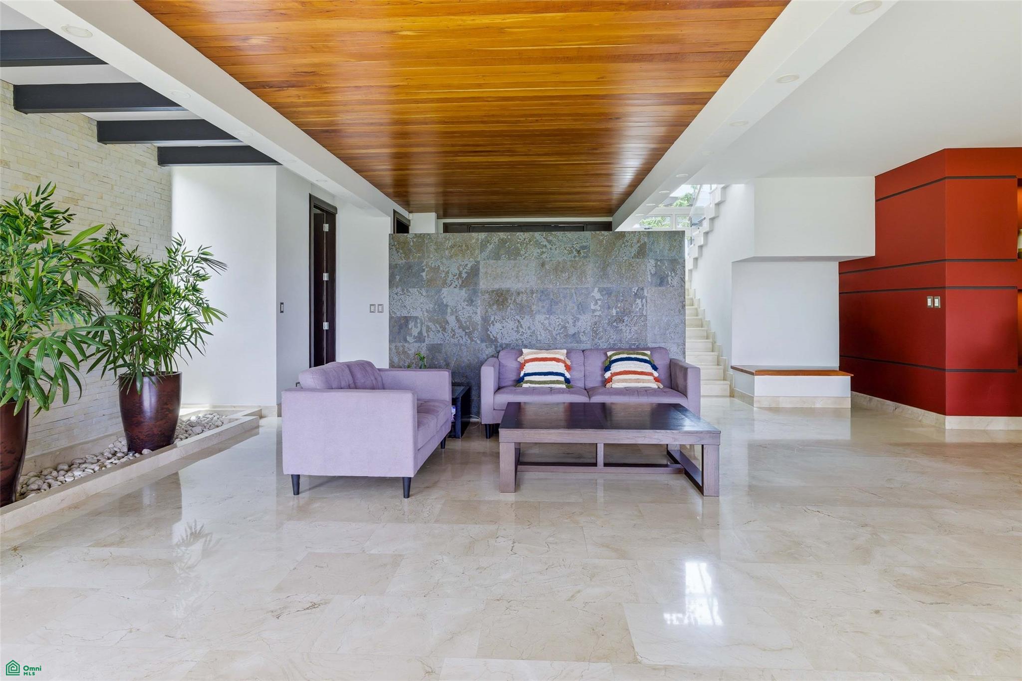 Contemporary Family Residence