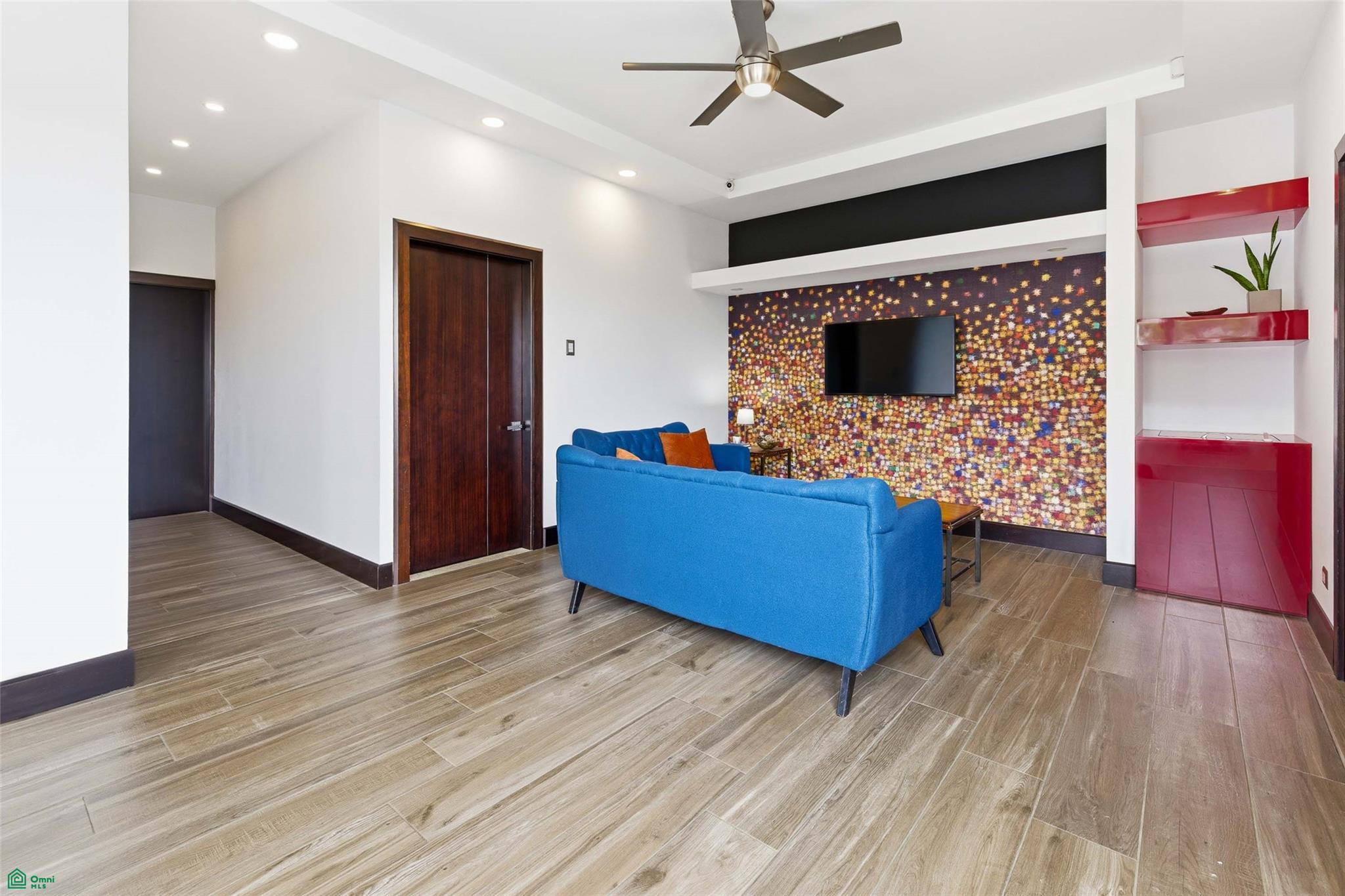 Contemporary Family Residence