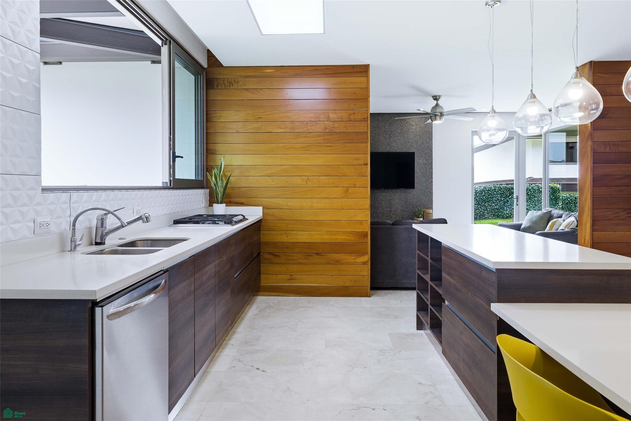 Contemporary Family Residence
