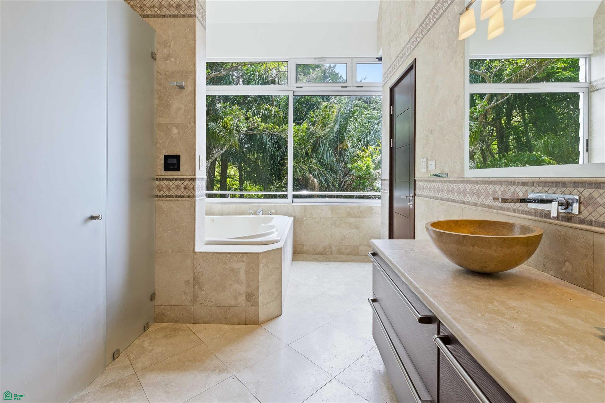 Panoramic Valley Views Retreat