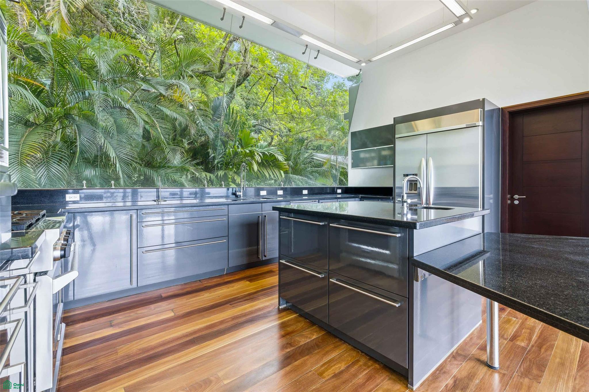 Panoramic Valley Views Retreat