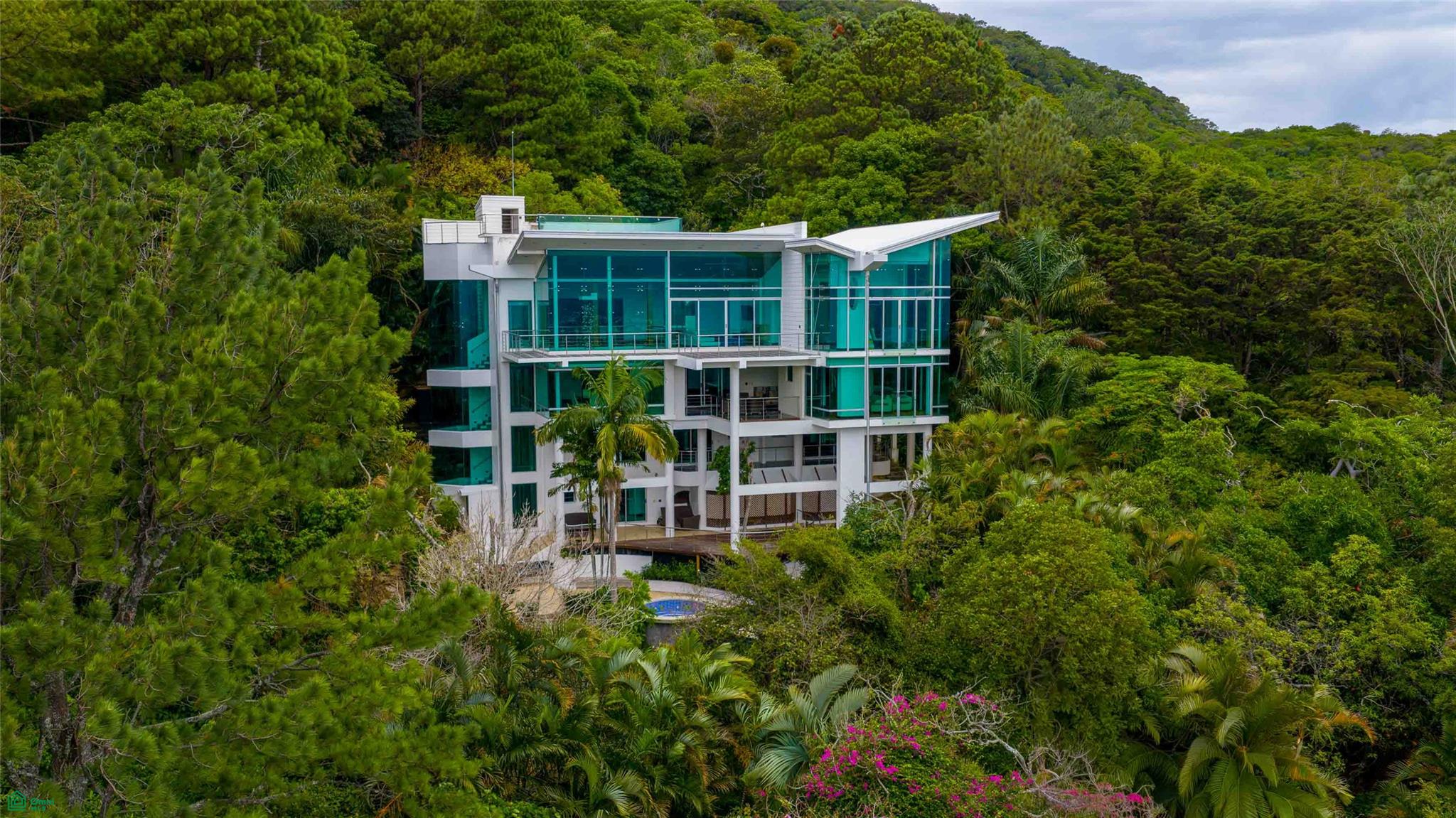 Panoramic Valley Views Retreat