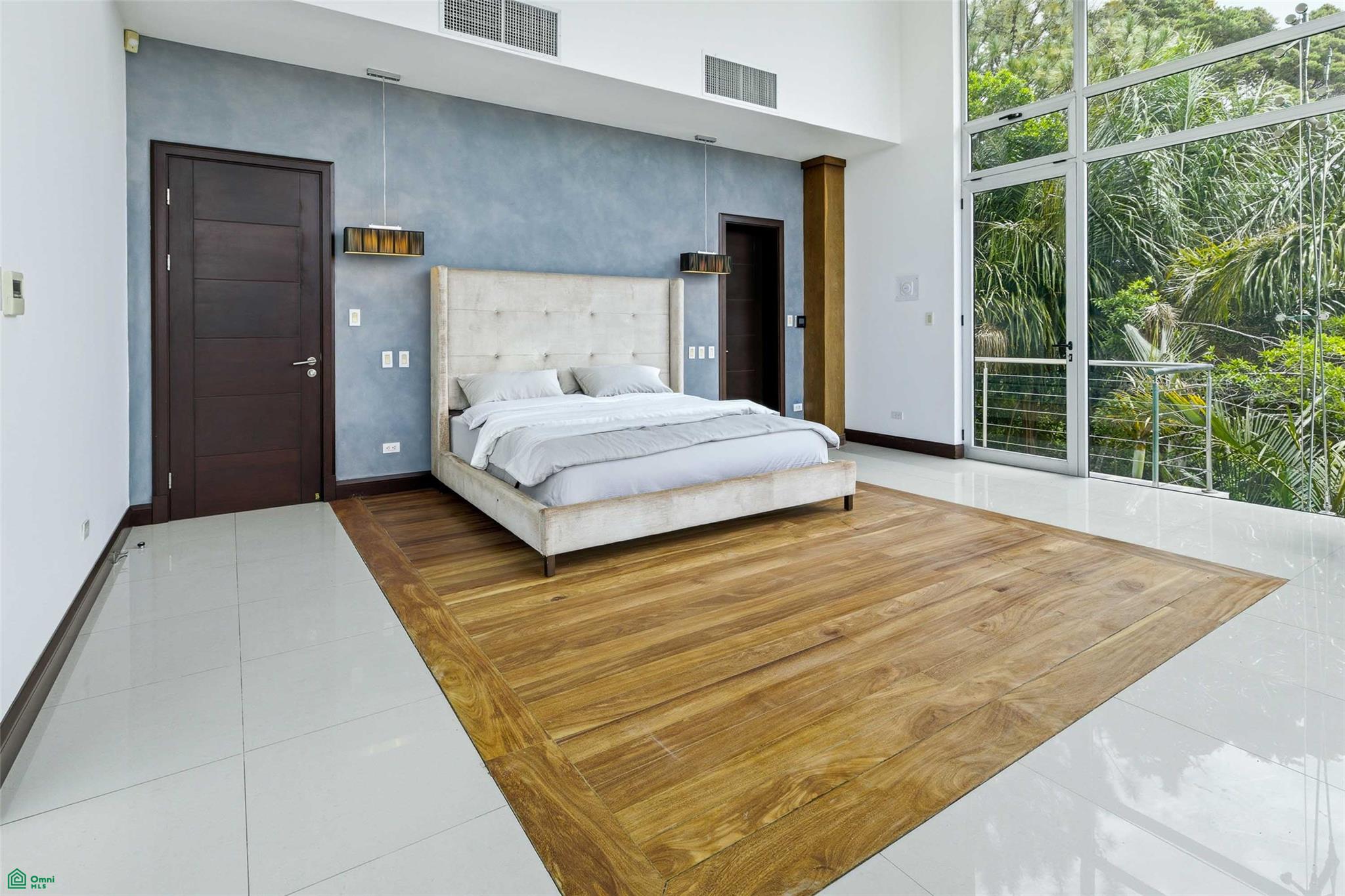 Panoramic Valley Views Retreat