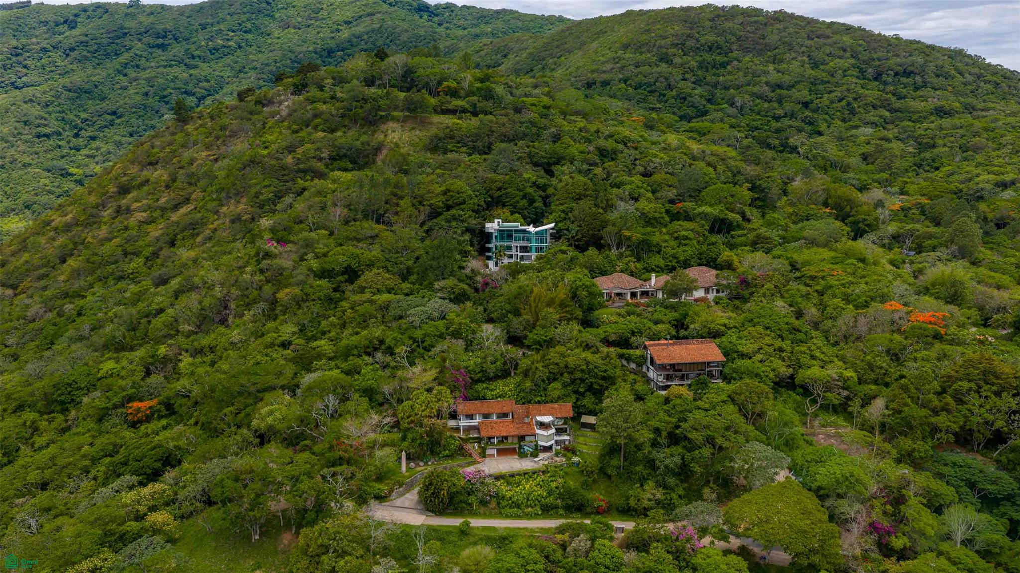 Panoramic Valley Views Retreat