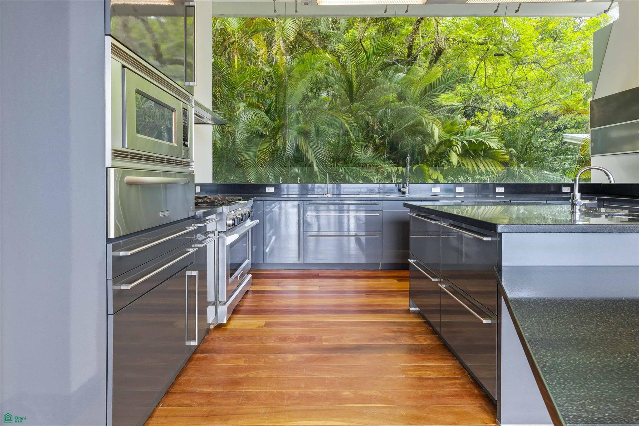 Panoramic Valley Views Retreat