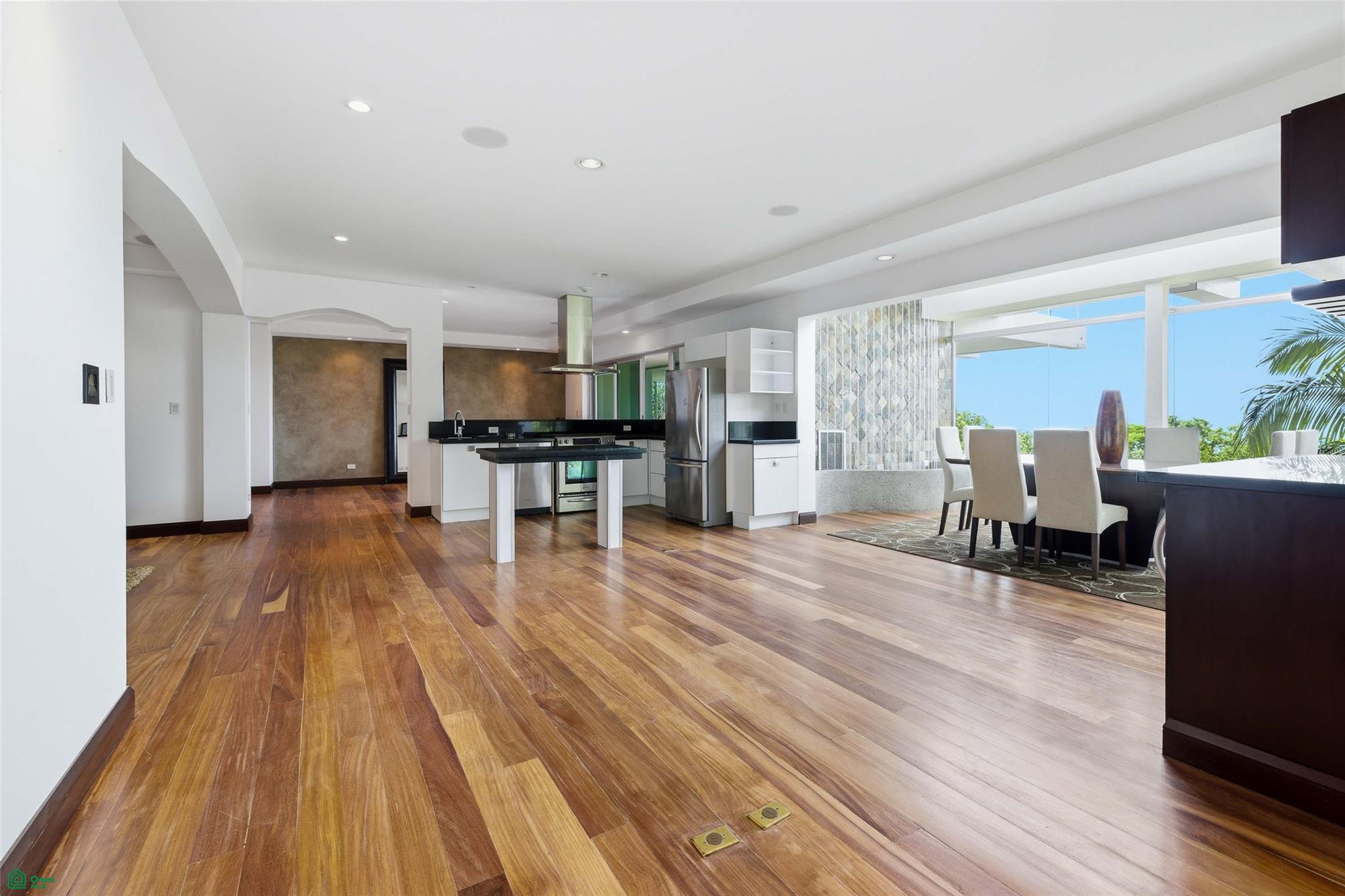 Panoramic Valley Views Retreat