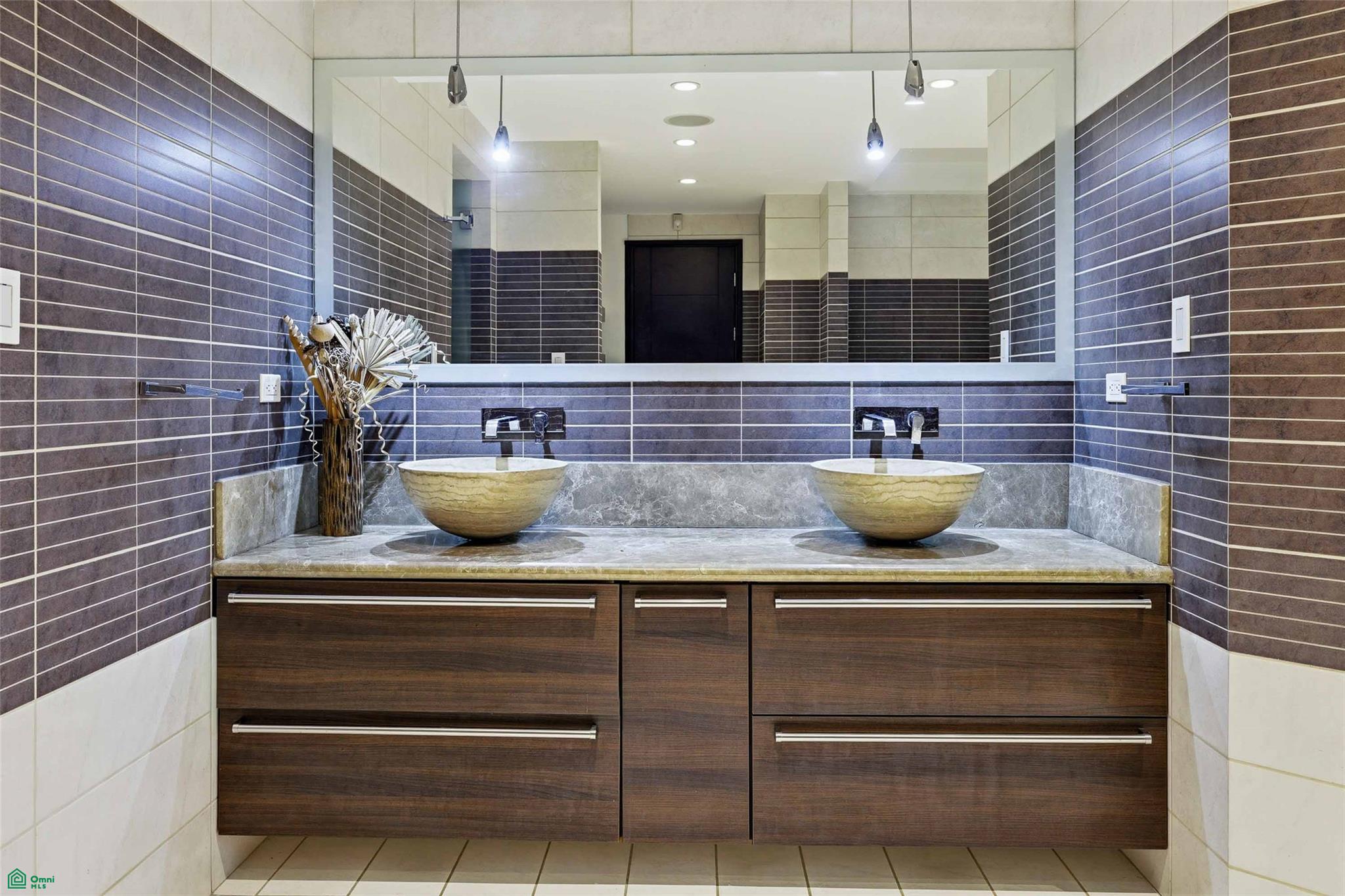 Panoramic Valley Views Retreat