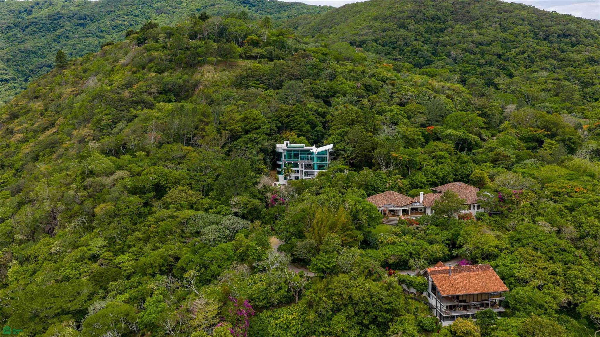 Panoramic Valley Views Retreat