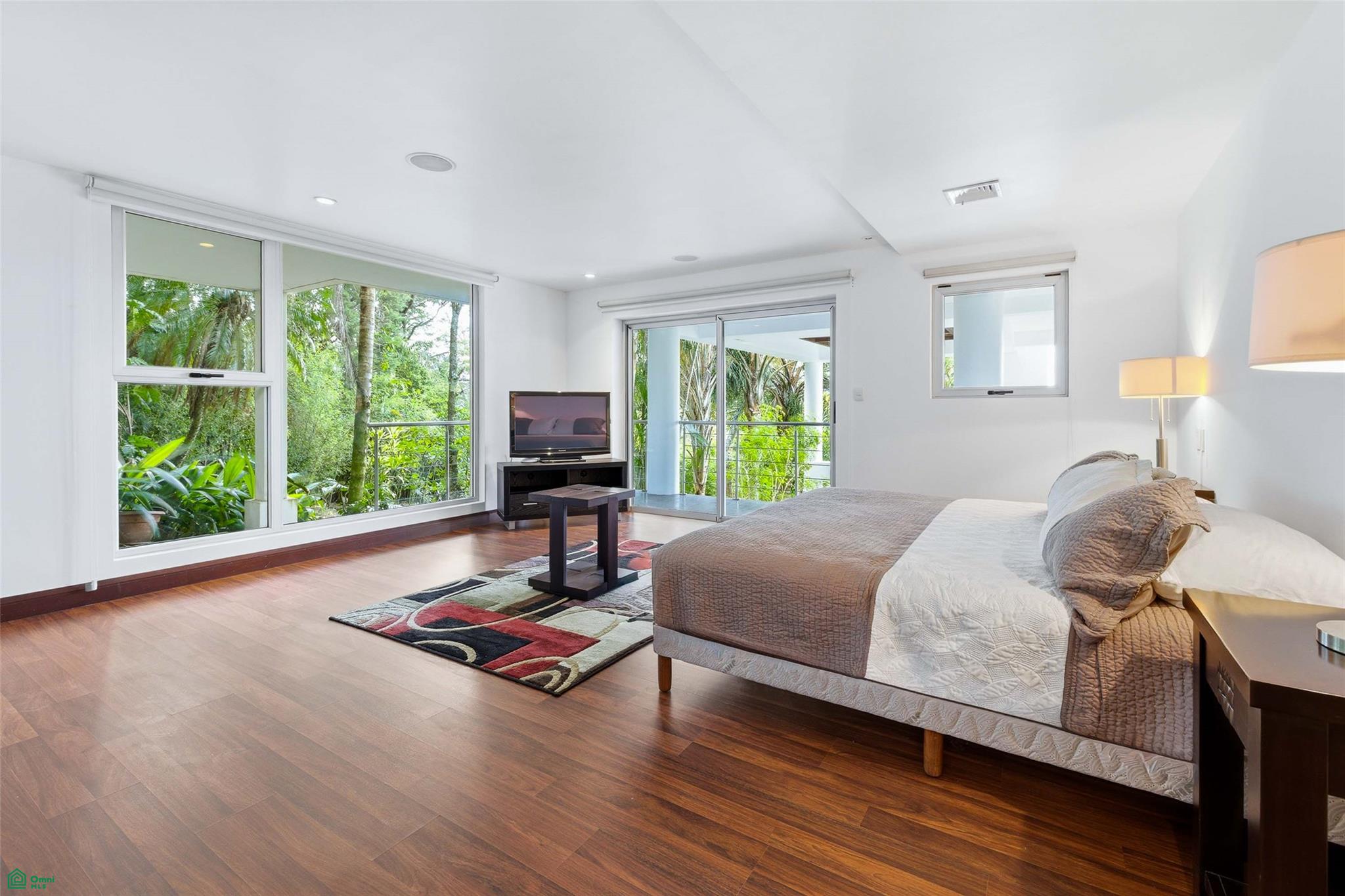 Panoramic Valley Views Retreat
