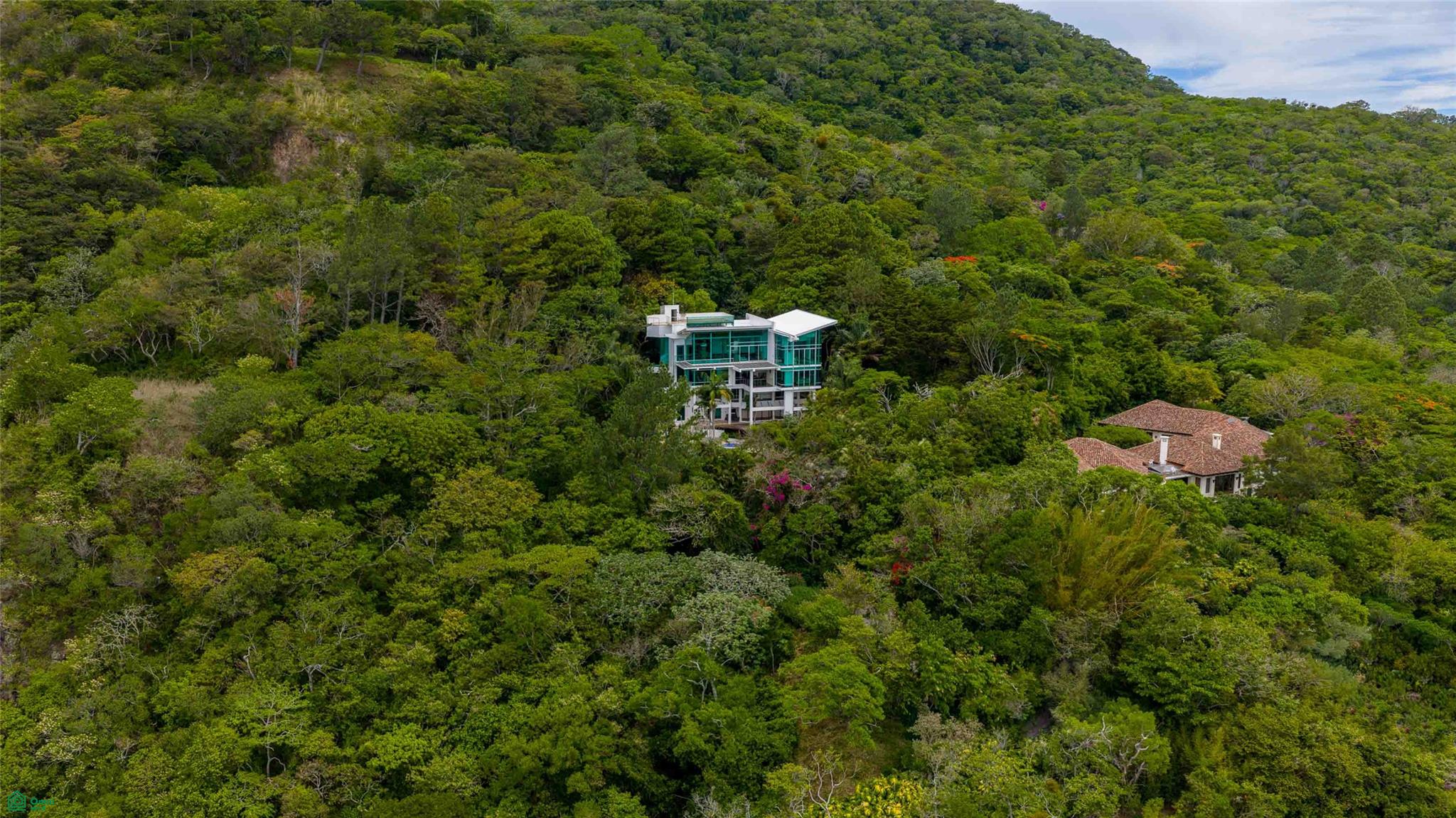 Panoramic Valley Views Retreat