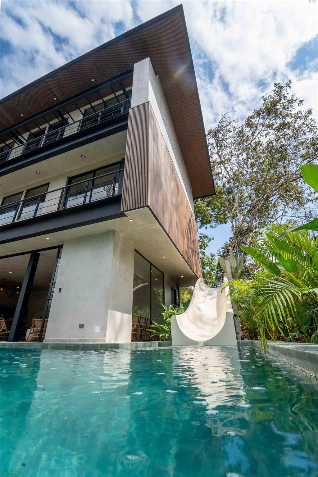 Luxury Rainforest Villa