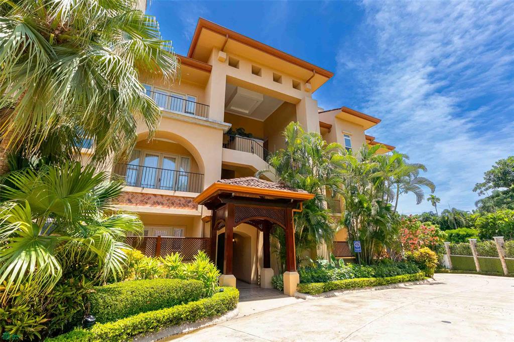 Luxury Marina Resort Condo