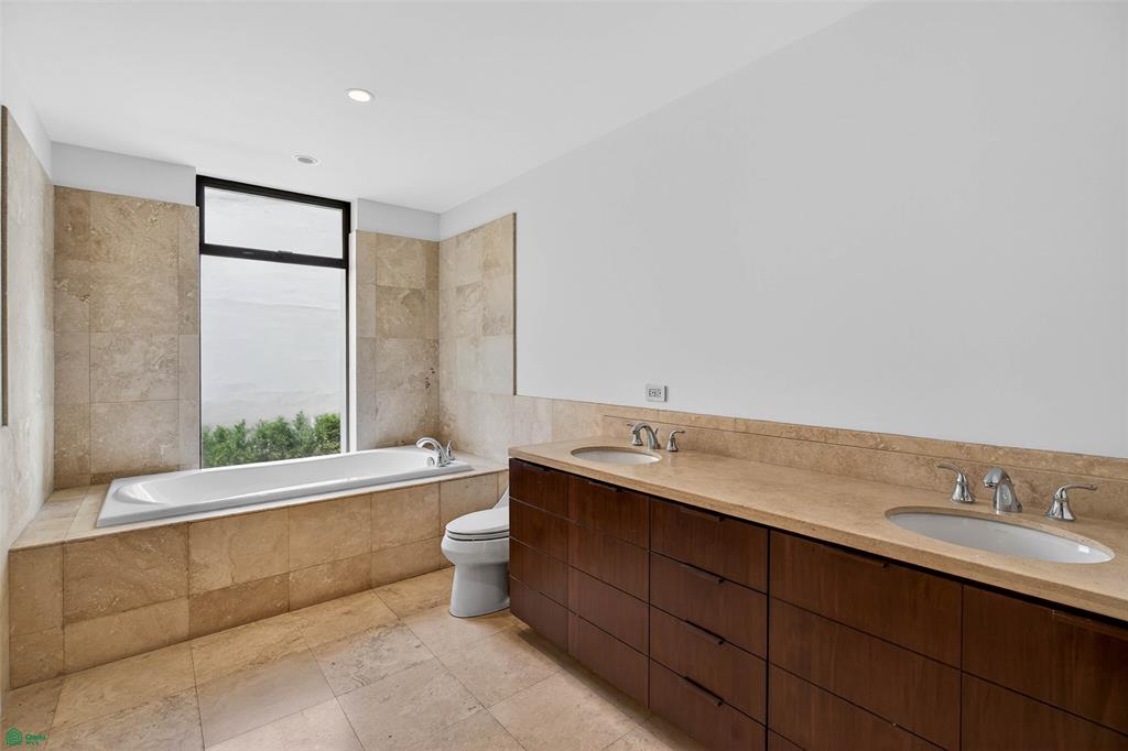 Ground Floor Luxury Condo