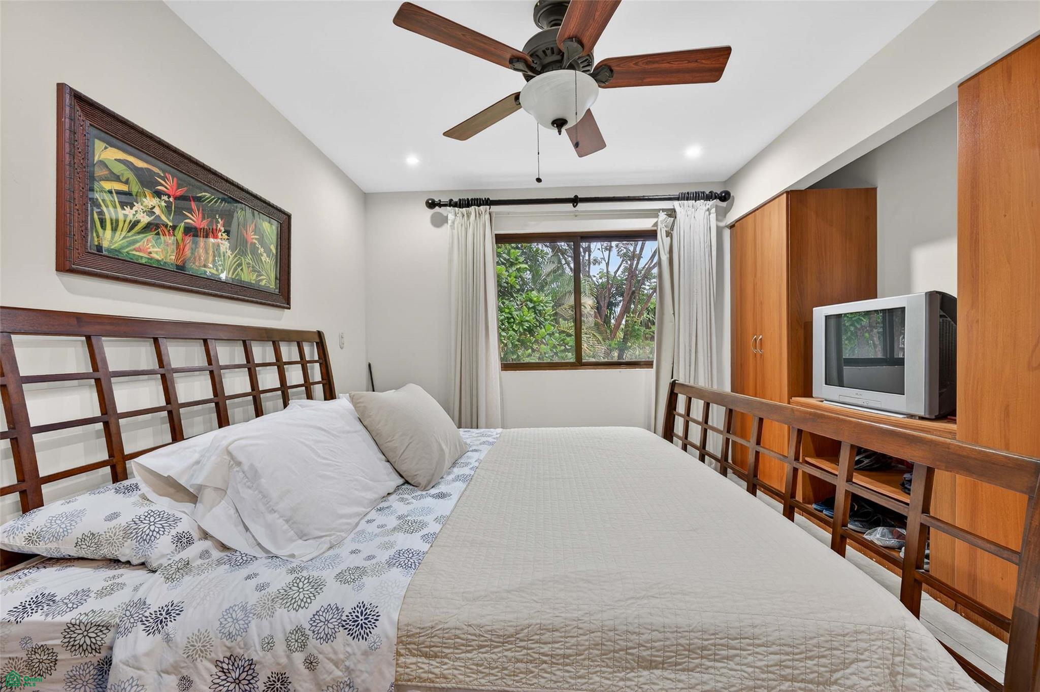 Luxury Three Bedroom Condo
