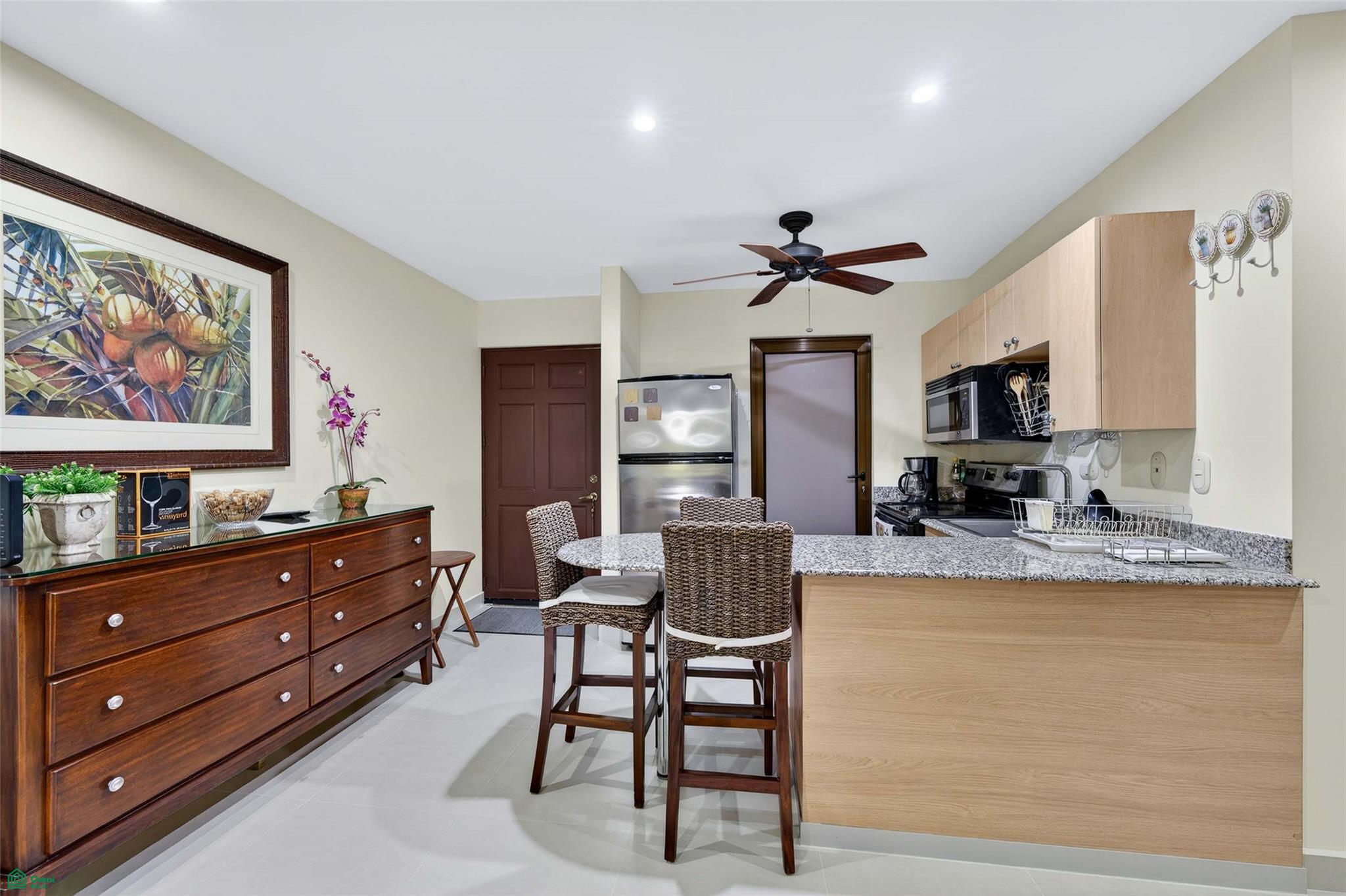 Luxury Three Bedroom Condo