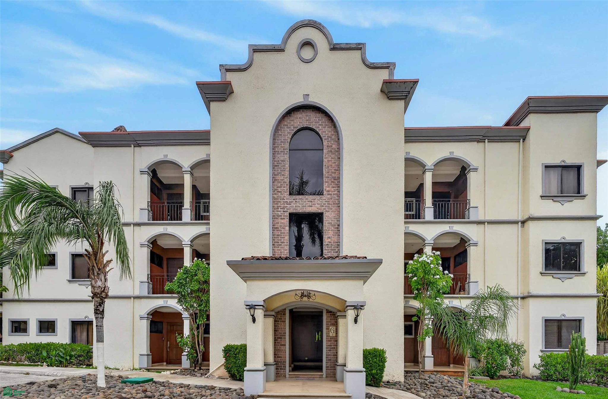 Luxury Three Bedroom Condo
