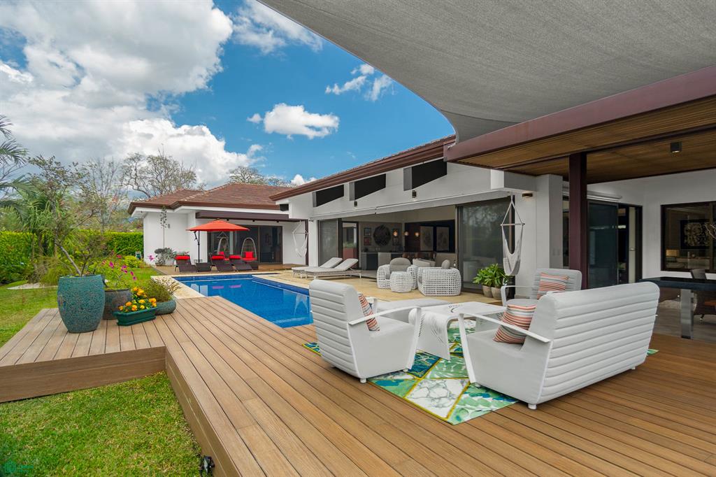 Single Level Luxury Estate