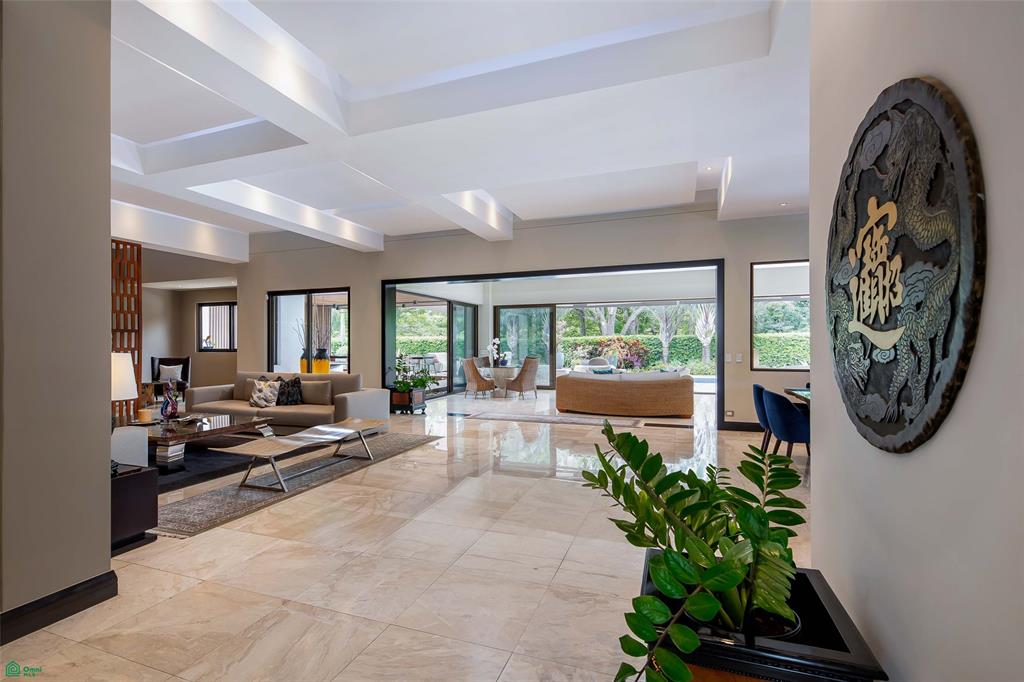 Single Level Luxury Estate