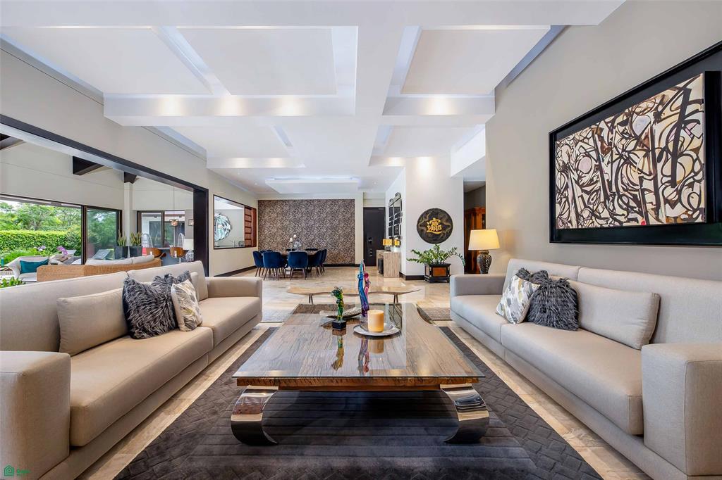 Single Level Luxury Estate