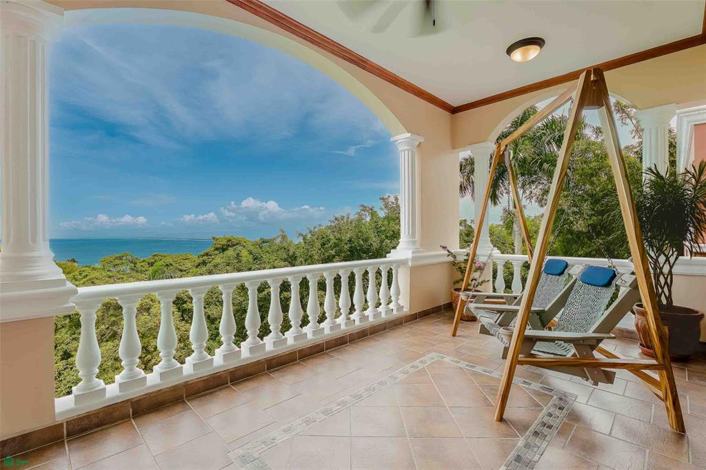 Ocean View Luxury Retreat