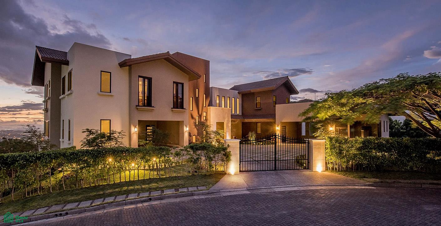Villa Real Valley View Estate