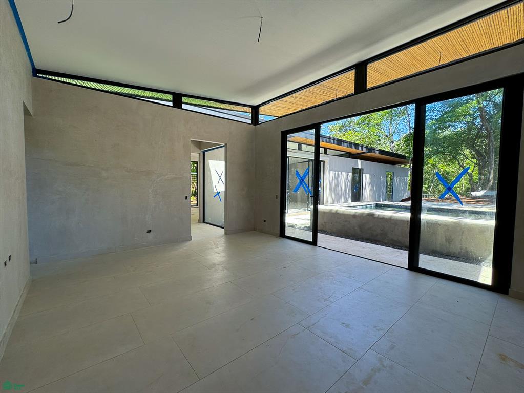 Brand New Tropical Villa