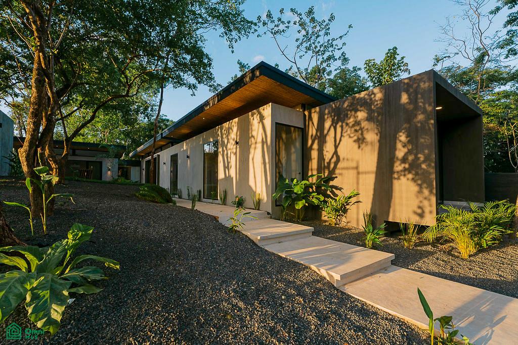 Brand New Tropical Villa