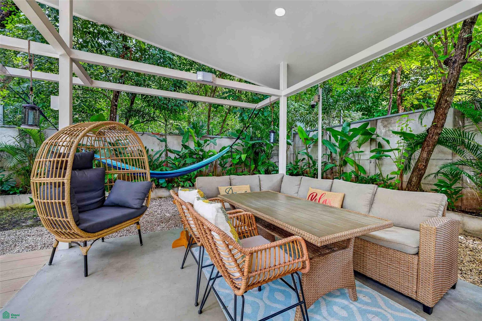 Tropical Modern Beach Home