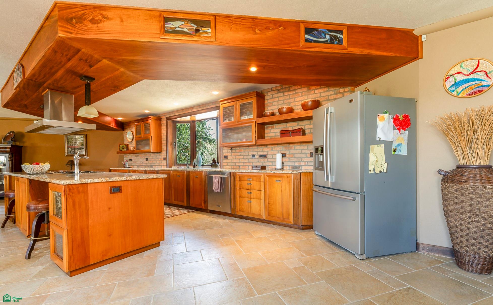 Ocean View Residence Walking Distance to the Beach